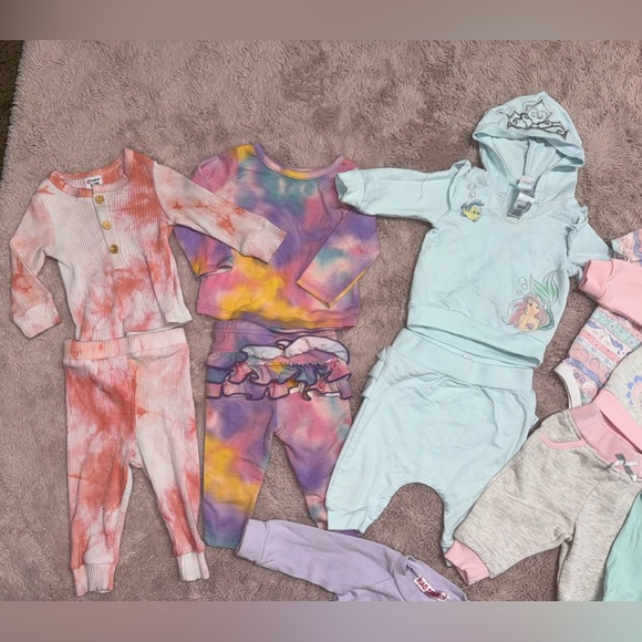 3-6 mo Babygirl Winter Lot - Picture 2 of 14